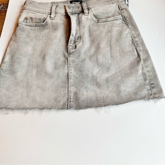 HUDSON Women's Vivid Denim Raw Hem Mini Skirt Gray SZ 25 - Picture 7 of 14